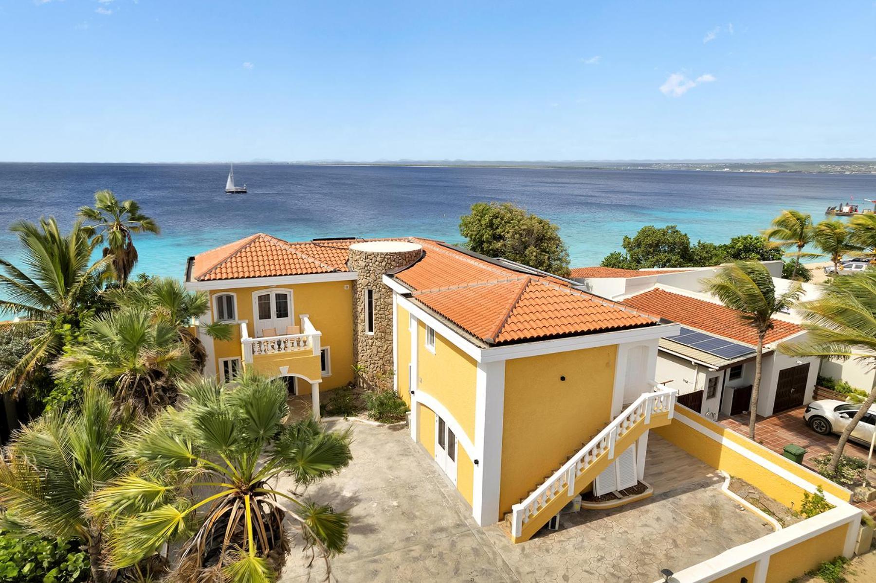 Oceanfront Villa Casa Mar Azul Kralendijk  Exterior photo